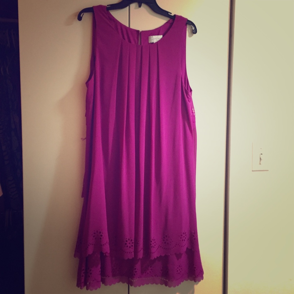 Jessica Simpson scallop tier hem dress, size 14